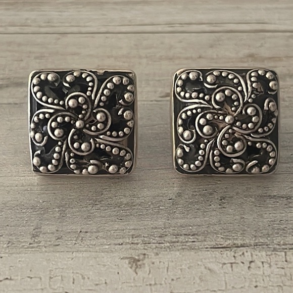 Vintage Lois Hill Silver Scroll Caviar Bead Stud Earrings. - Picture 2 of 4